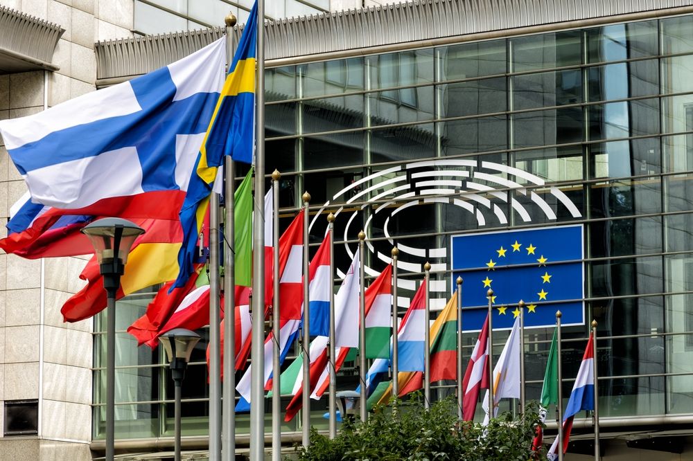 desktop-mica-provoque-la-sortie-dentreprises-de-crypto-monnaies-deurope-voici-pourquoi